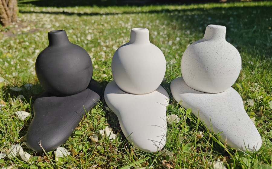 Minimalistinė vaza su padėkliuku